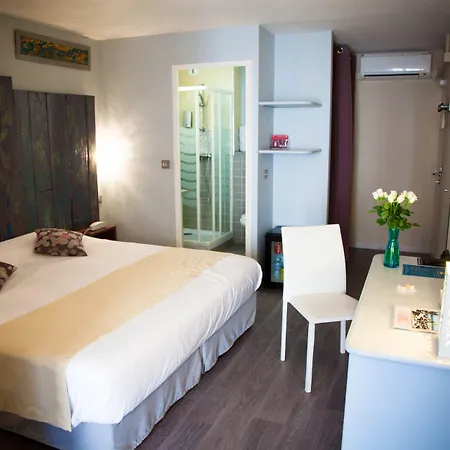 Logis Les Grenadines Szálloda