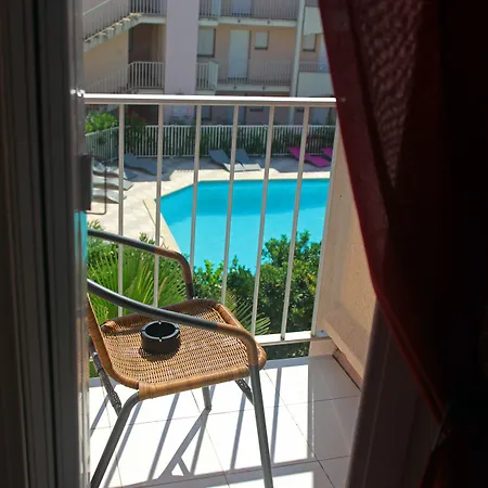 Logis Les Grenadines 3*