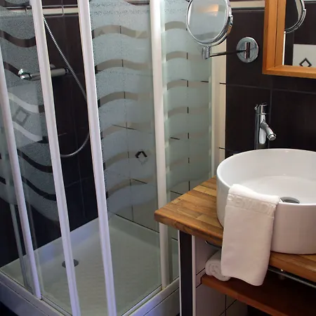Logis Les Grenadines Szálloda 3*