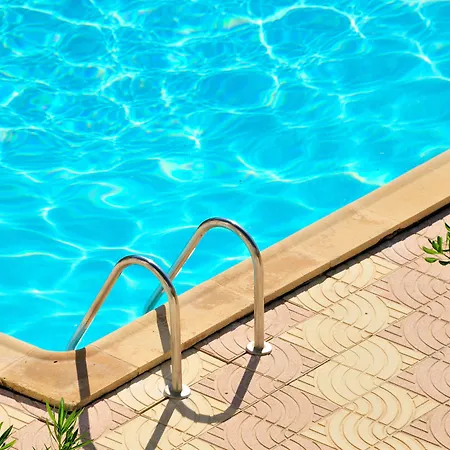 Logis Les Grenadines Szálloda Agde