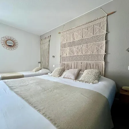 Logis Les Grenadines 3*