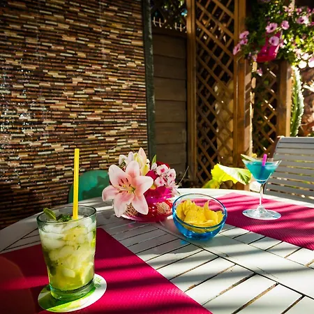 Logis Les Grenadines Szálloda 3*
