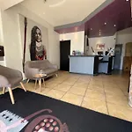 Logis Les Grenadines 3*