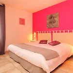 Les Grenadines Hotel