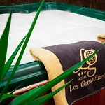Logis Les Grenadines Hotel