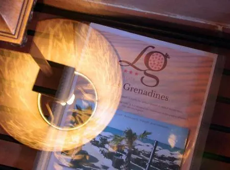 Les Grenadines Hotel