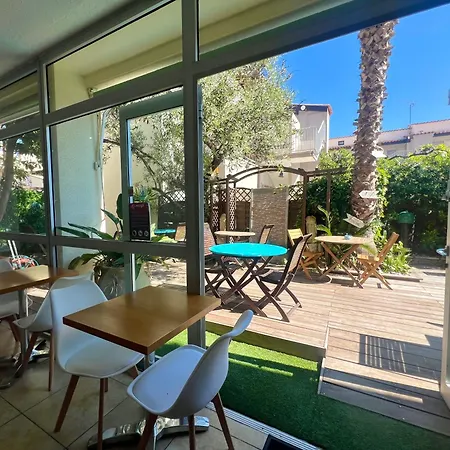 Les Grenadines Hotel 3*