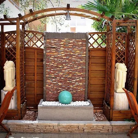 Les Grenadines Hotel