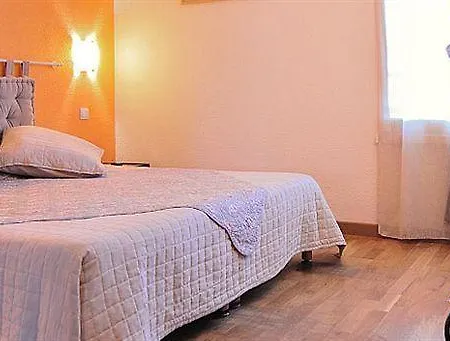 Hotel Les Grenadines 3*