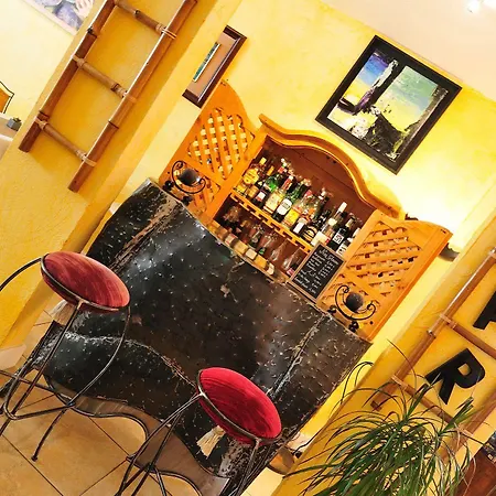 ホテル Logis Les Grenadines