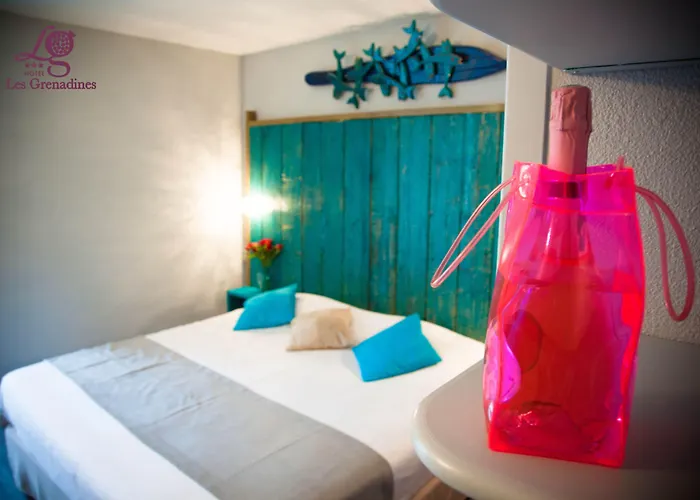 Logis Les Grenadines 3*