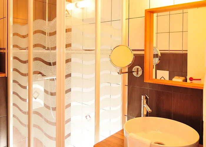 Logis Les Grenadines 3*