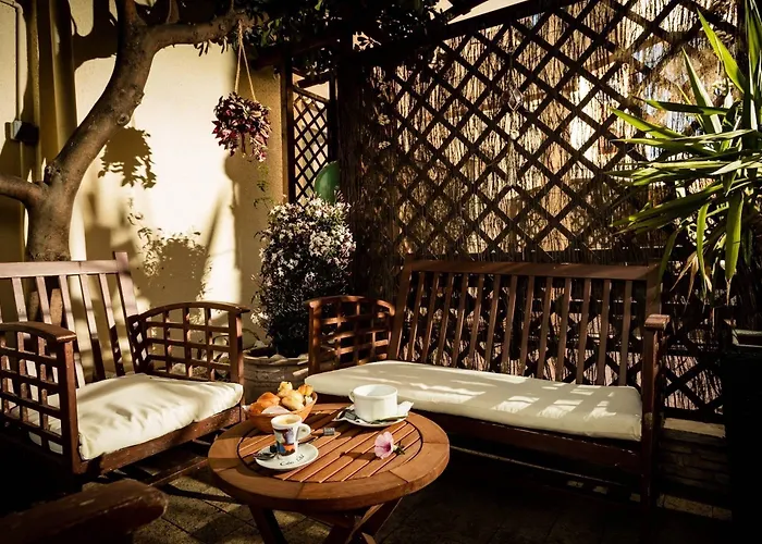 Hotel Logis Les Grenadines 3*