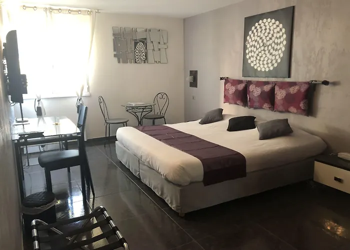 Logis Les Grenadines 3* Agde