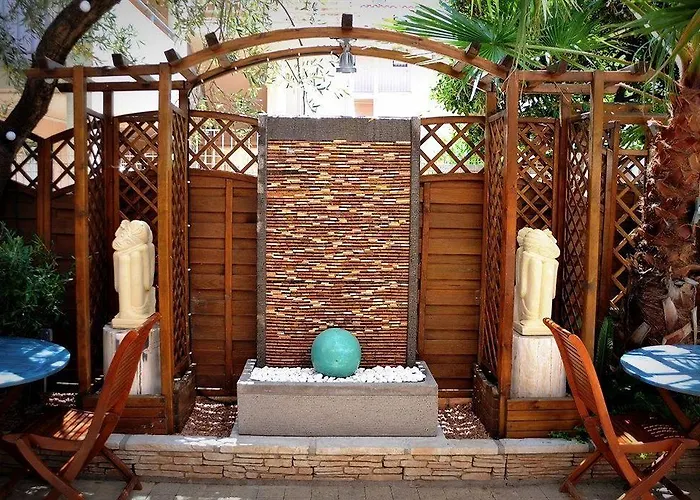 Logis Les Grenadines Hotel