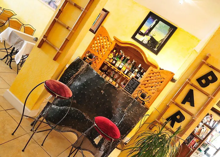 Hotel Logis Les Grenadines